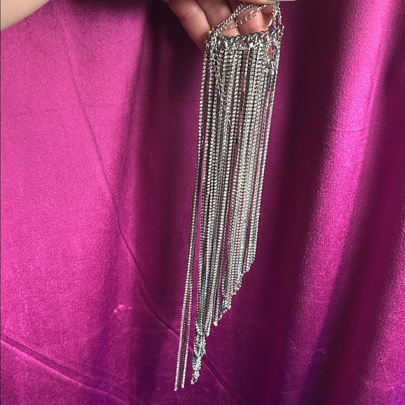 Chic Silver Multi-Layer Necklace - Picture 3 of 8